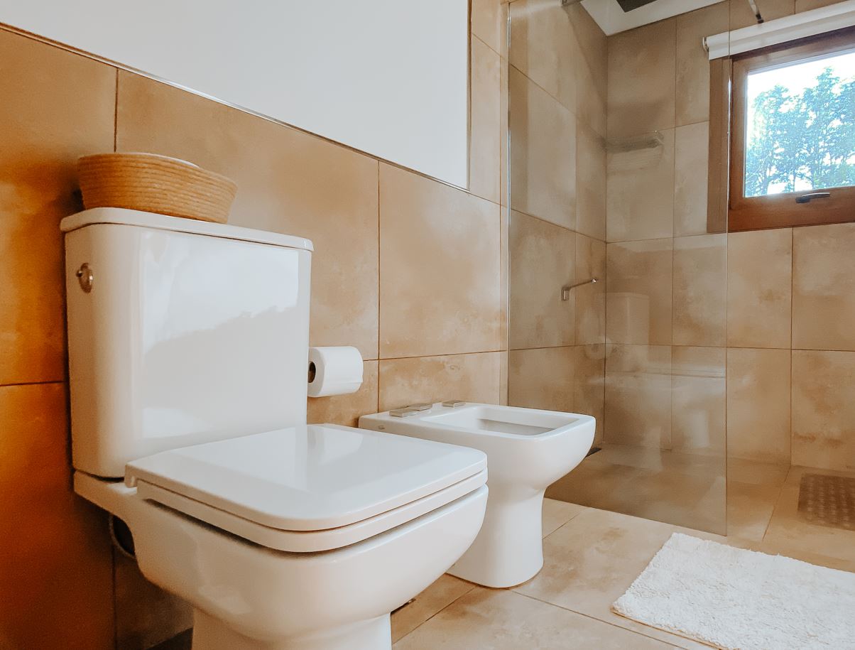Suite Bathroom