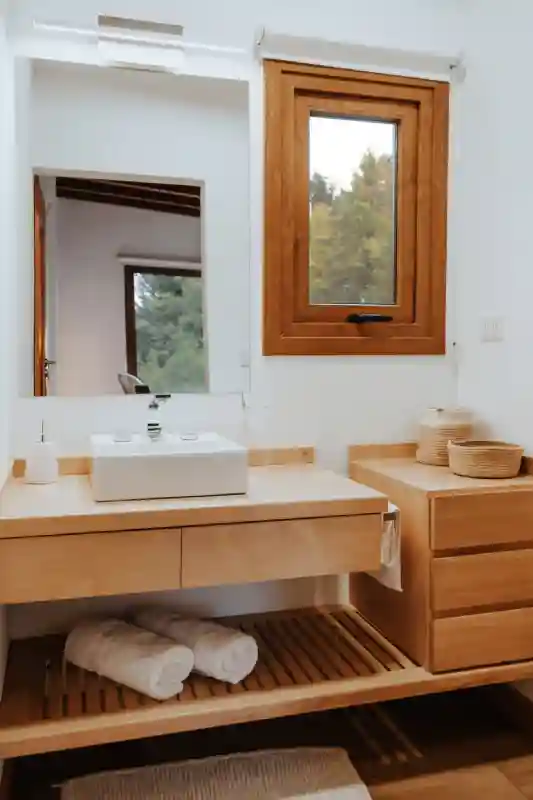 En-suite bathroom Vanitory